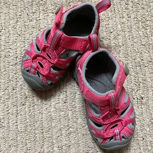 Keen Newport (Kids/Toddler) shoes.
